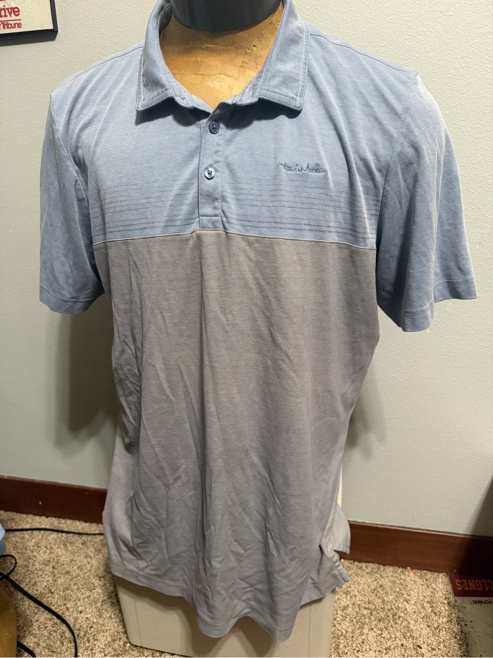 Travis Mathew Men's XXL Two-Tone Light Blue Polo Shirt